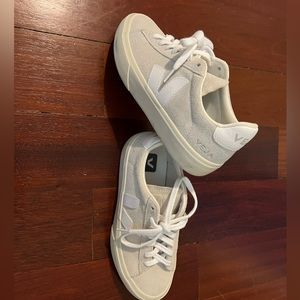 VEJA Campo Natural/White Sneakers